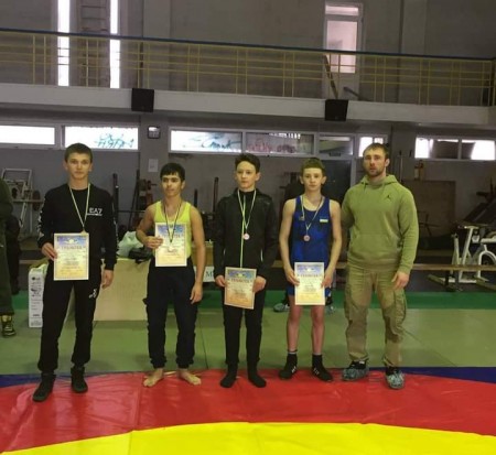 В Ужгороді провели чемпіонат області серед молодших юнаків