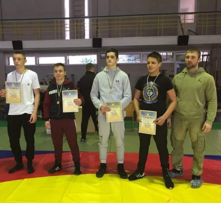 В Ужгороді провели чемпіонат області серед молодших юнаків