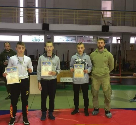 В Ужгороді провели чемпіонат області серед молодших юнаків